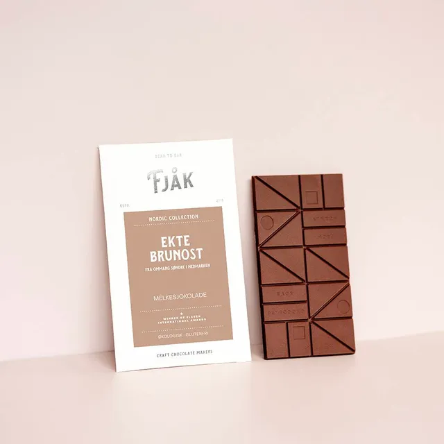 Fjåk 45% Brunost melkesjokolade plate