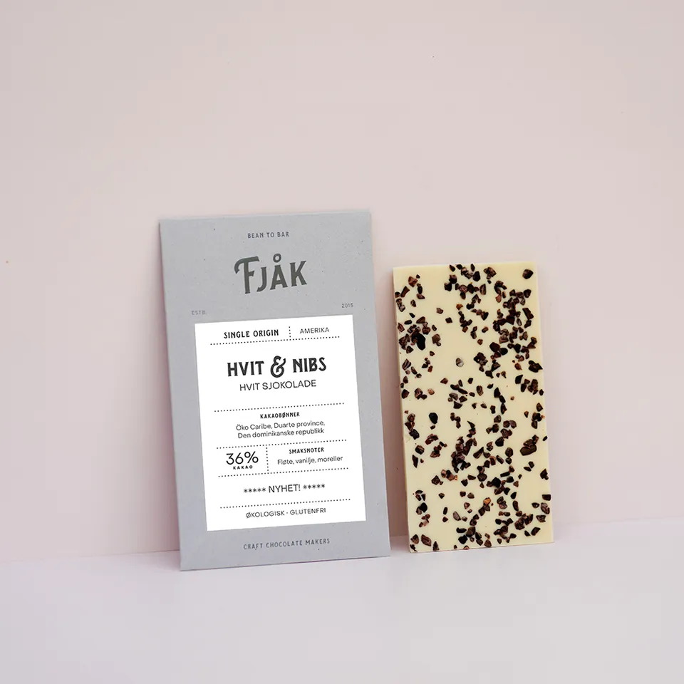 Fjåk Chocolate Hvit & Nibs hvit sjokoladeplate 60g
